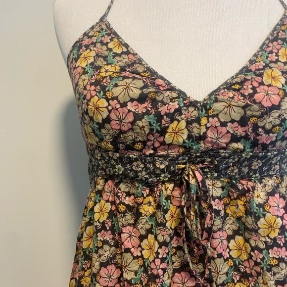 H&M | Floral Print Halter Style Flowy Dress - Picture 6 of 6